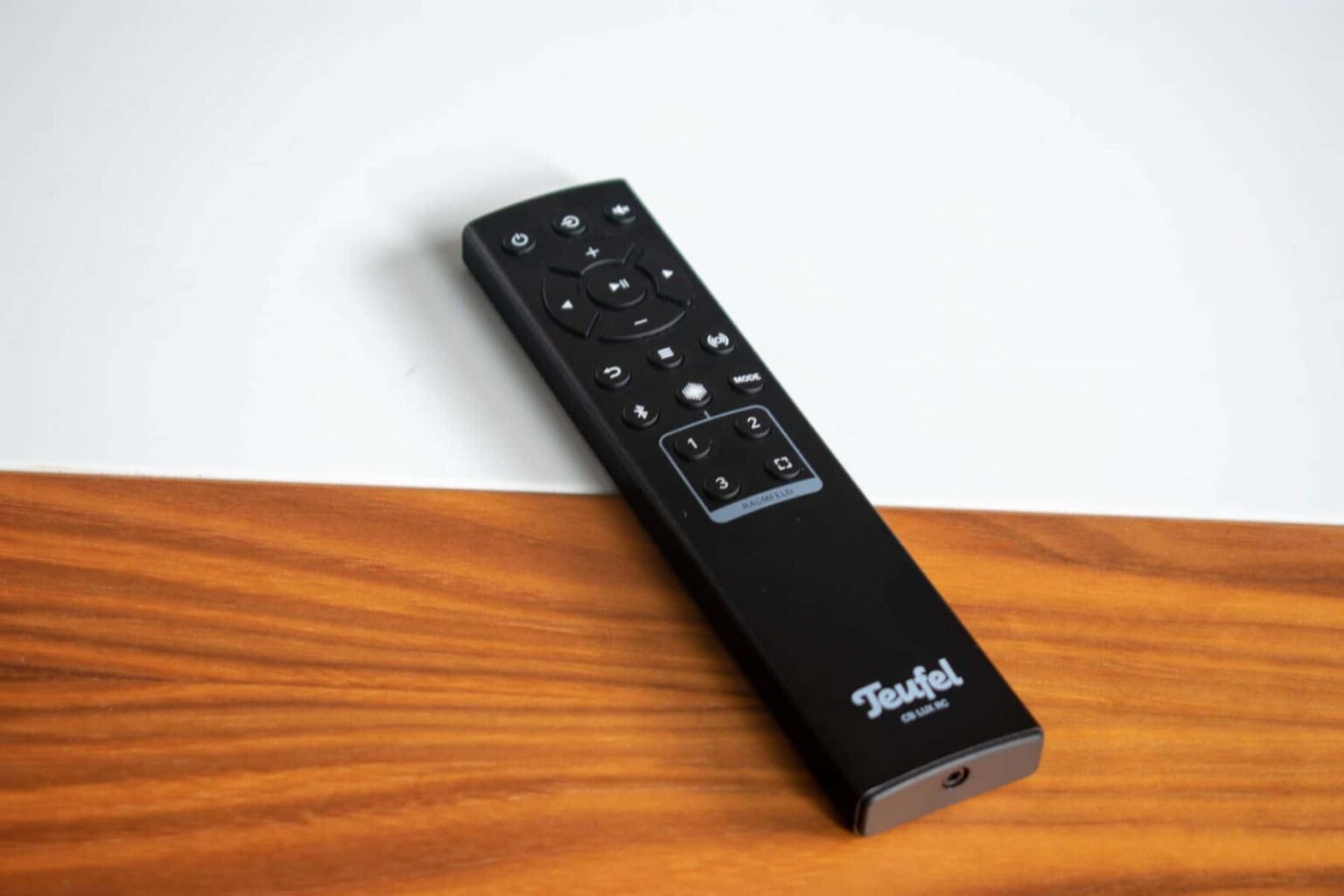 Teufel Cinebar Lux (afstandsbediening)