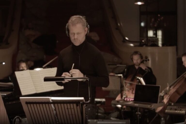 Vrije Geluiden met acht uur durend concert Vrije Geluiden met acht uur durend concert