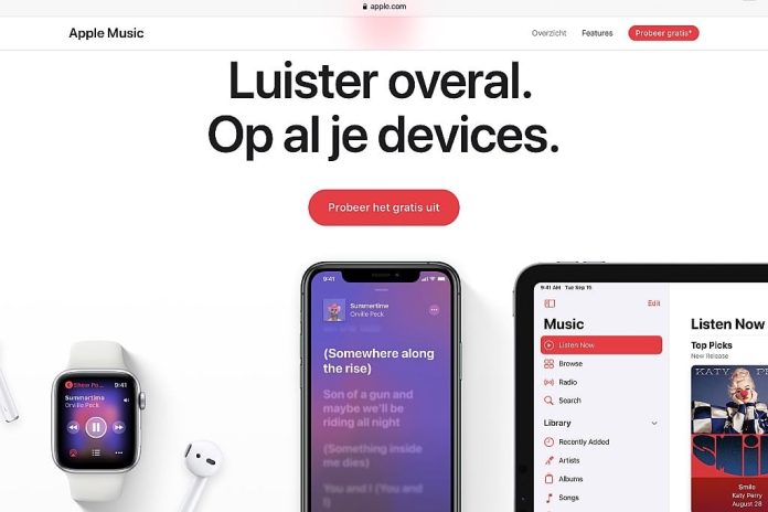 Apple Apple