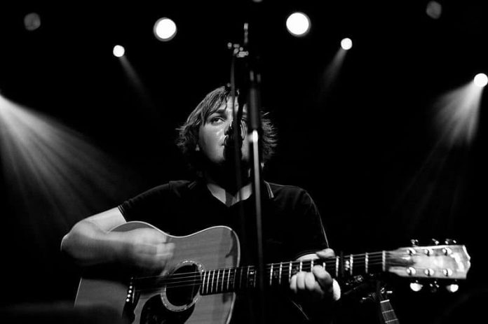 800px-Tim_Knol_at_15_jaar_Kink_FM_Crystal_Ball_(3) Tim Knol