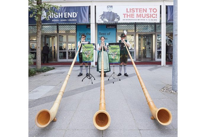 92654916-EF8C-42C2-B610-7EBC9C1E0E77 De High End München heeft altijd heel veel te bieden voor de audio- en muziekliefhebber (bron afbeelding: http://www.highendsociety.de/index.php/de/fotoservice.html?id=28&cid=161)