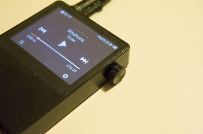 Astell & Kern AK100 - 3 Astell & Kern AK100 mobiele high-end audiospeler