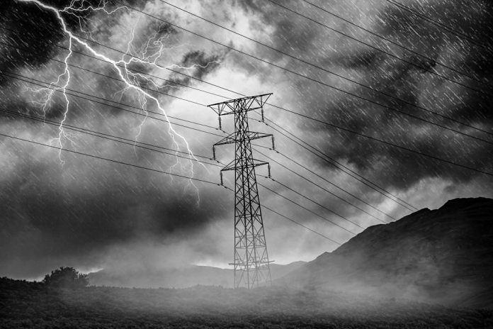 Audioexpert Audio Expert organiseert op 17 juni een demo rondom de netzuiveringsproducten van IsoTek (bron afbeelding: http://www.publicdomainpictures.net/view-image.php?image=187441&picture=high-voltage-and-storm)