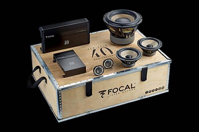 Auto De Focal F40TH in-car audio kit