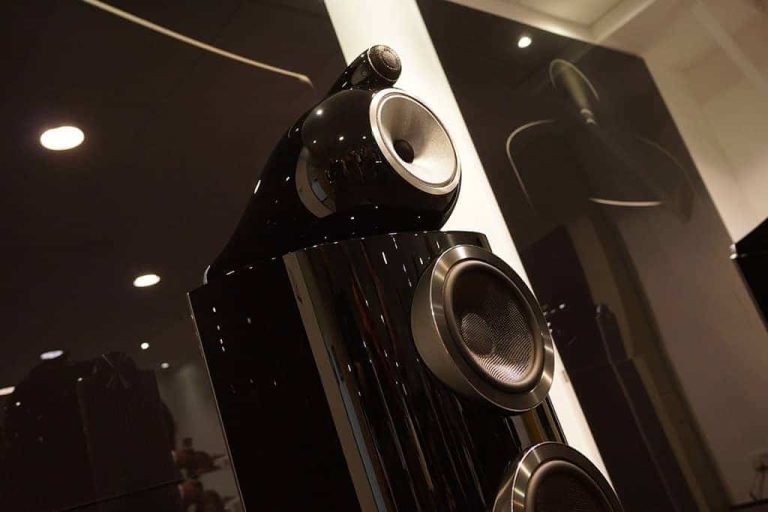 Verslag bezoek Bowers & Wilkins 800-serie Verslag bezoek Bowers & Wilkins 800-serie