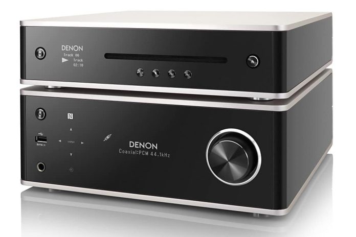 Denon De Denon DCD-100 gekoppeld aan de DRA-100