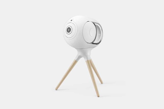 Devialet De nieuwe Devialet Phantom op bijpassend statief