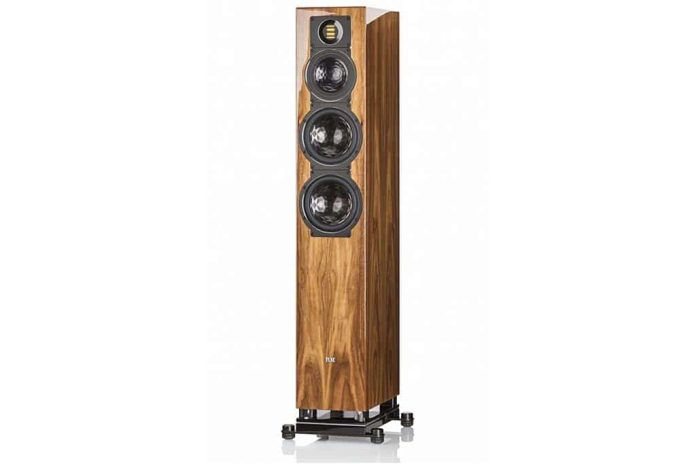 Elac De FS 409 is de grootste uit de ELAC VELA-serie