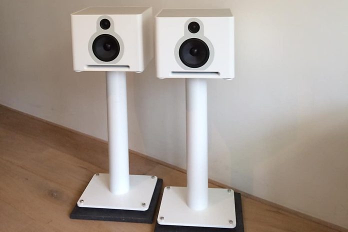Guru De derde generatie Q10 van Guru Audio.