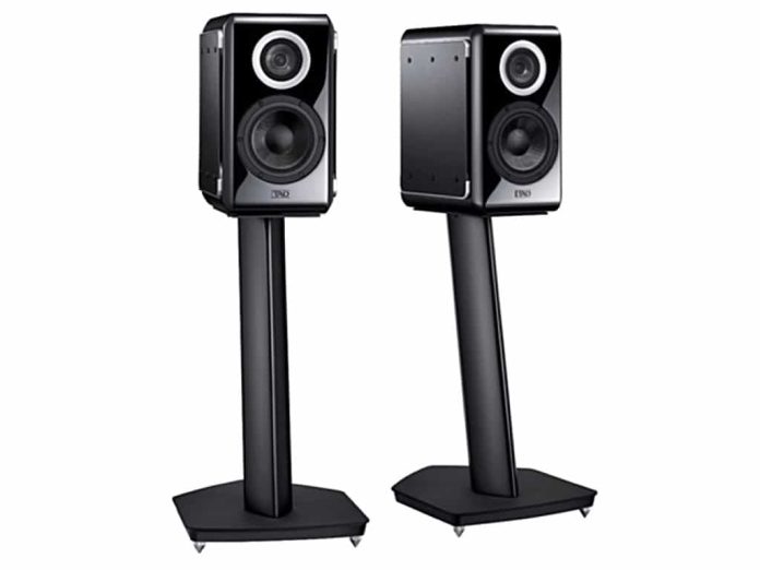 IMG_2591 De nieuwe TAD-speakers op de bijbehorende voet