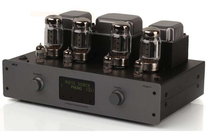 Integre U treft onder meer deze Integre4 aan in de stand van YN Audio op Audio Show Alkmaar