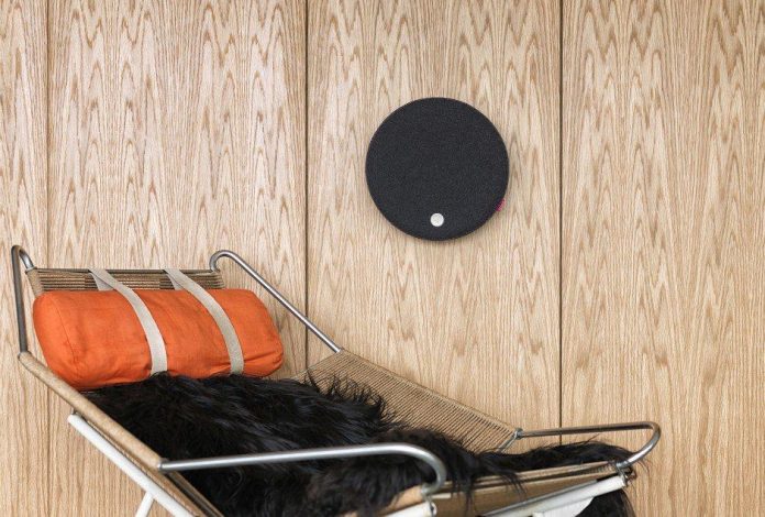 Libratone_Loop_PepperBlack_Wall-940x635 Libratone Loop