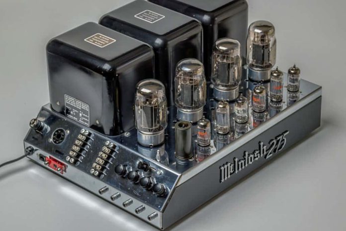 Mcintosh_MC275_european_version Met de geschiedenis van high-end audio zijn letterlijk boeken te vullen