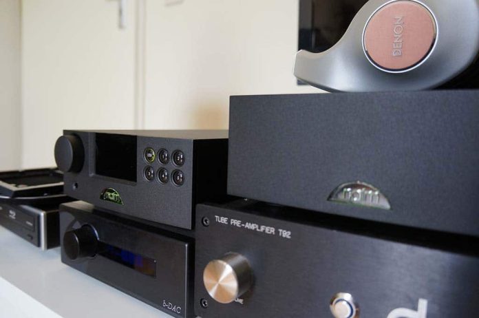 Naim Dac-V1 NAP 100 (2) Naim Dac-V1 NAP 100