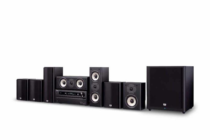 Onkyo De Onkyo HT-S9400THX. Alweer wat ouder, maar zeker niet antiek.