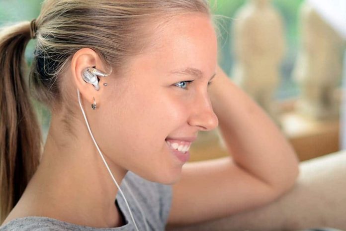 Optoma De Optoma NuForce HEM Dynamic