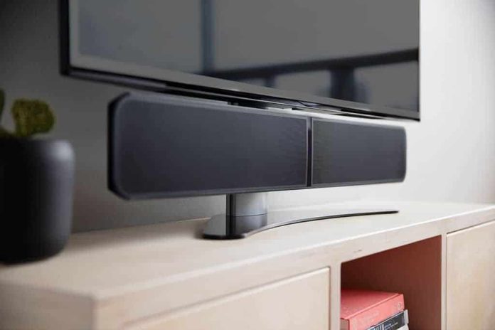 pulse-soundbar_withtv-stand_standbasedetail_05
