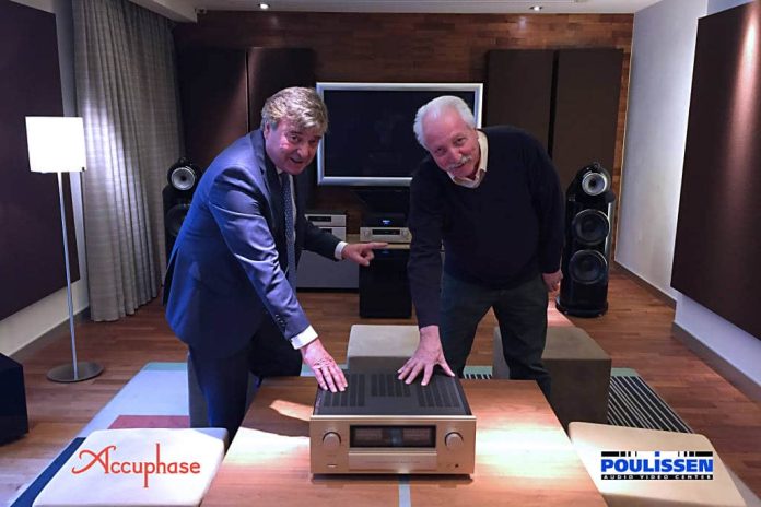 Poulissen De de nieuwe Accuphase E650 staat luisterklaar opgesteld bij Poulissen
