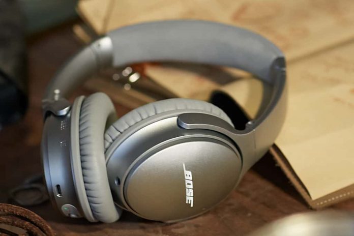 QC35 De Bose QuietComfort 35 beschikt over uitstekende noise cancellation