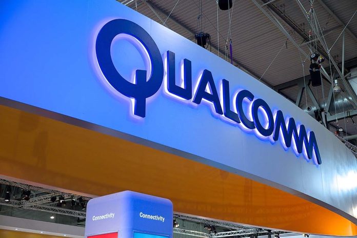 Qualcomm Qualcomm presenteert budget-chip voor draadloze in-ears (bron afbeelding: https://www.flickr.com/photos/janitors/16538416979)