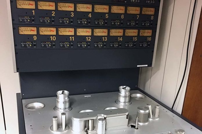 Studio Er werd flink wat af-geëxperimenteerd in de Polish Radio Experimental Studio