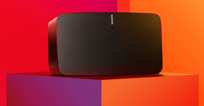 play5 De Sonos Play:5 met 'geheimzinnige' functieloze microfoons