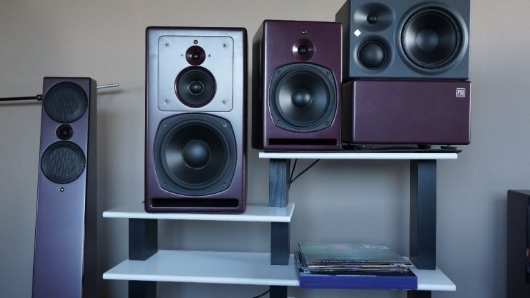 Live Stream multitest – Actieve monitor speakers Live Stream multitest – Actieve monitor speakers