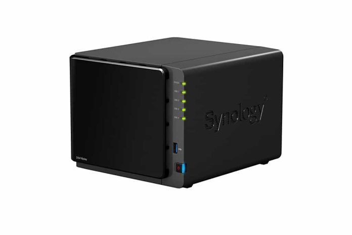 synods416play De Synology DS416play is een 4-bay NAS op basis van een dualcore Intel Celeron CPU