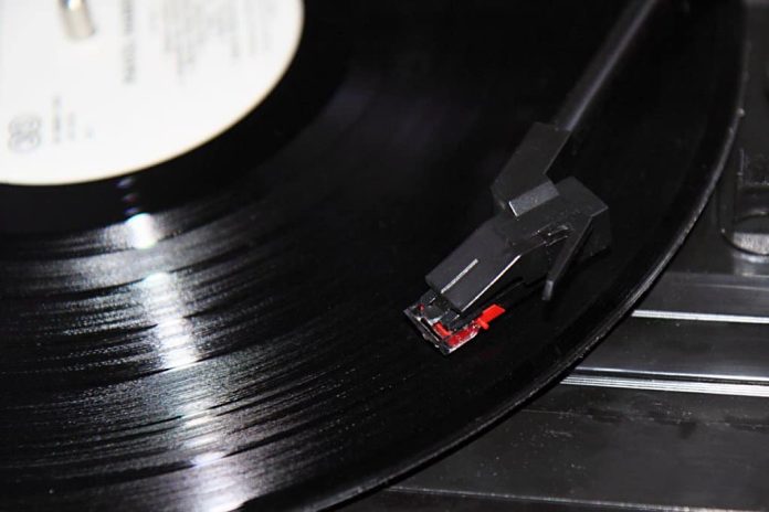 vinyl HD Vinyl kan afgespeeld worden op elke standaard platenspeler