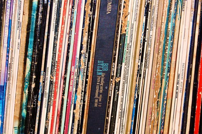 vinyl Zet wat vinyl in de huiskamer en u hoort er weer helemaal bij