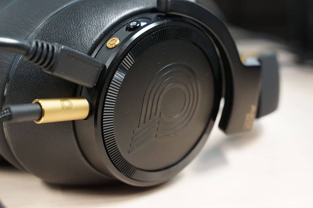 AKG N90 hoofdtelefoon