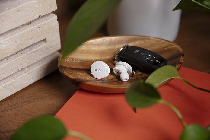 Denon White PerL Denon White PerL
