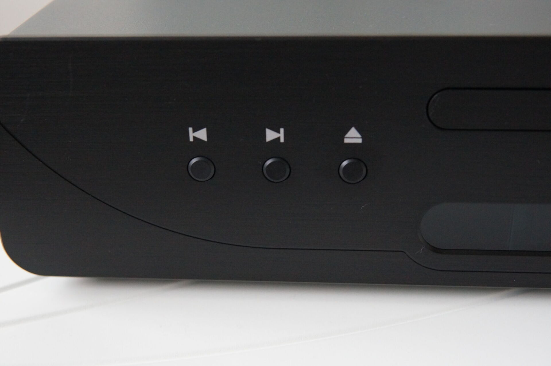 Review Atoll CD100 Evolution CD player - More than an evolution - Who ...