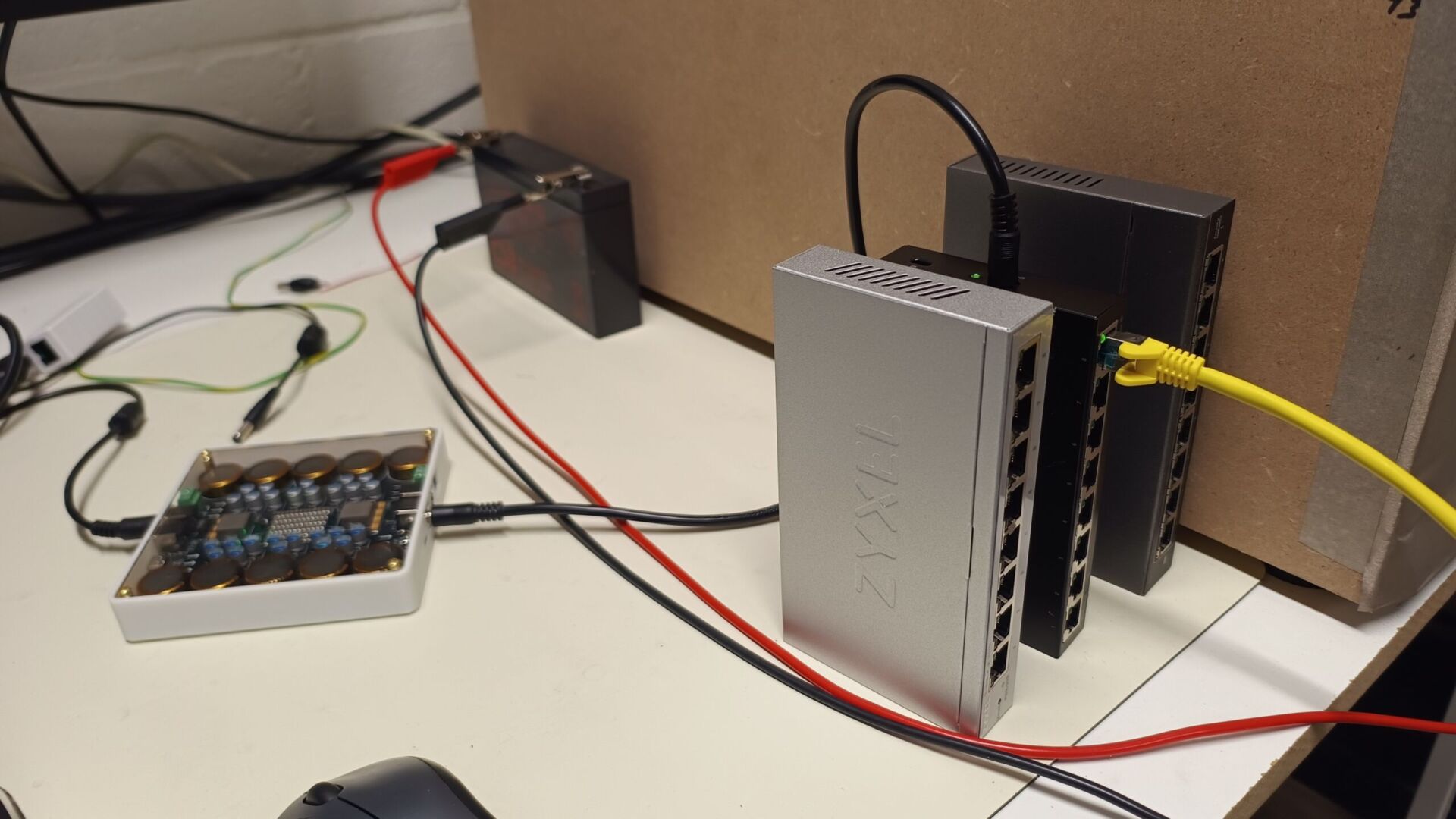 Research - power supplies and filters on network switches - Alpha Audio
