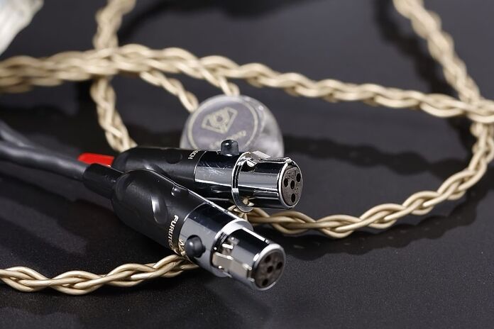 Crystal Cable Liberty Portable Series Crystal Cable Liberty Portable Series