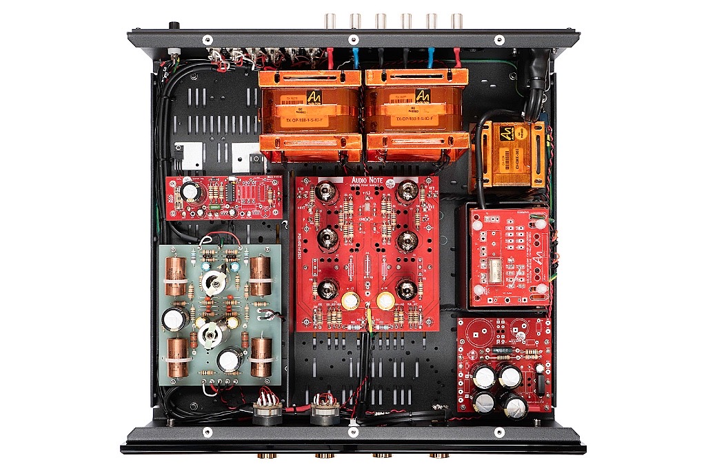 Oto SE 35 integrated anniversary amplifier Oto SE 35 integrated anniversary amplifier