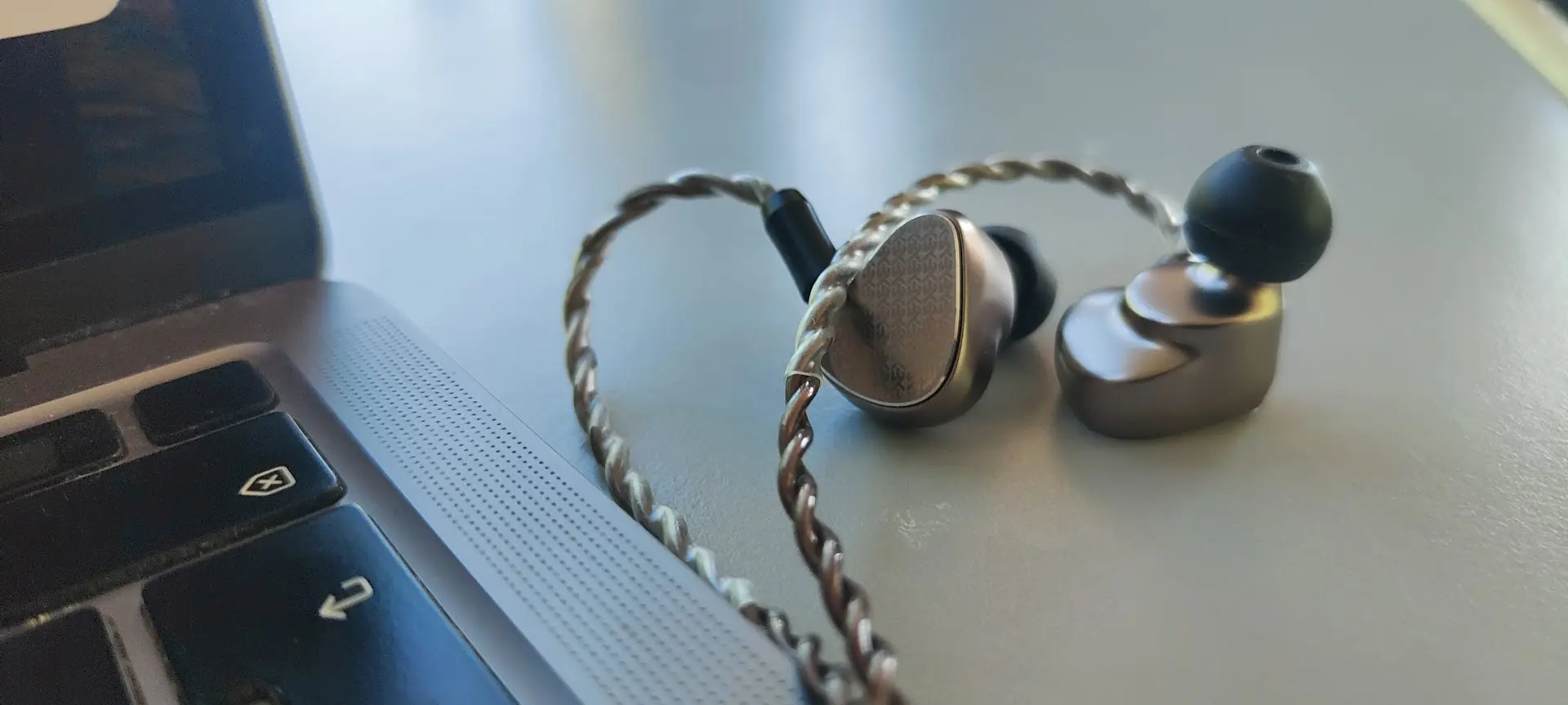 Review/first impressions Kiwi Ears Halcyon IEM - Looking for